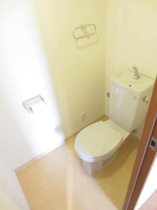物件内観写真13　(トイレ)