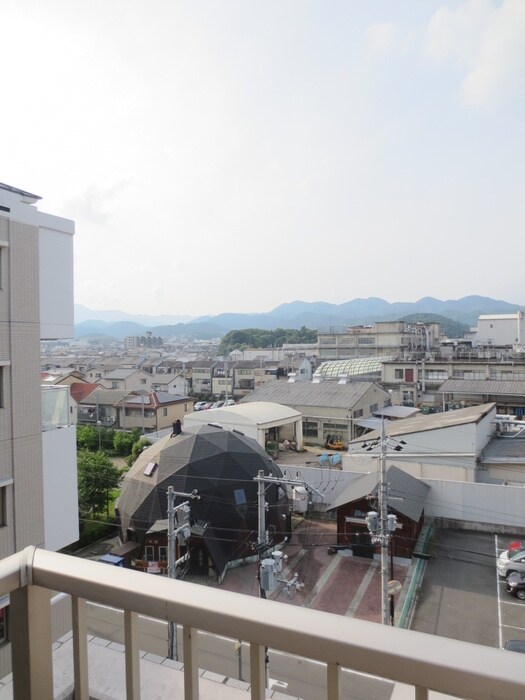 物件内観写真20　(室内からの展望)