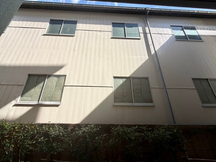 物件内観写真13　(室内からの展望)