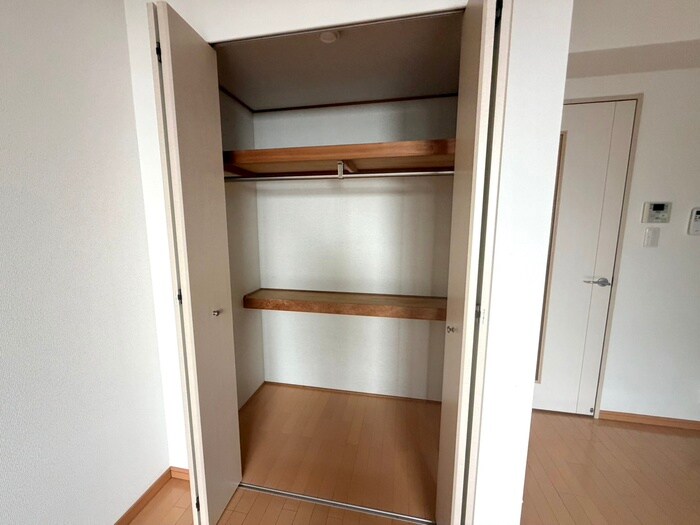 物件内観写真16　(収納)