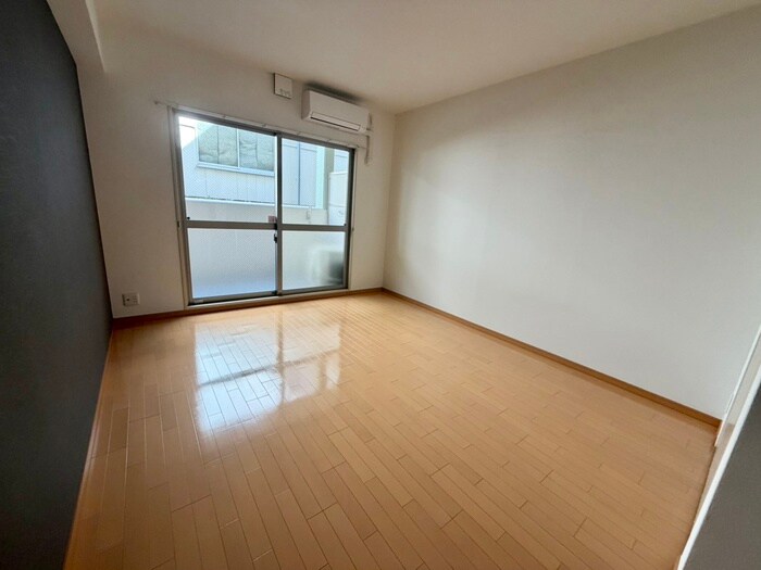 物件内観写真22　(居室)