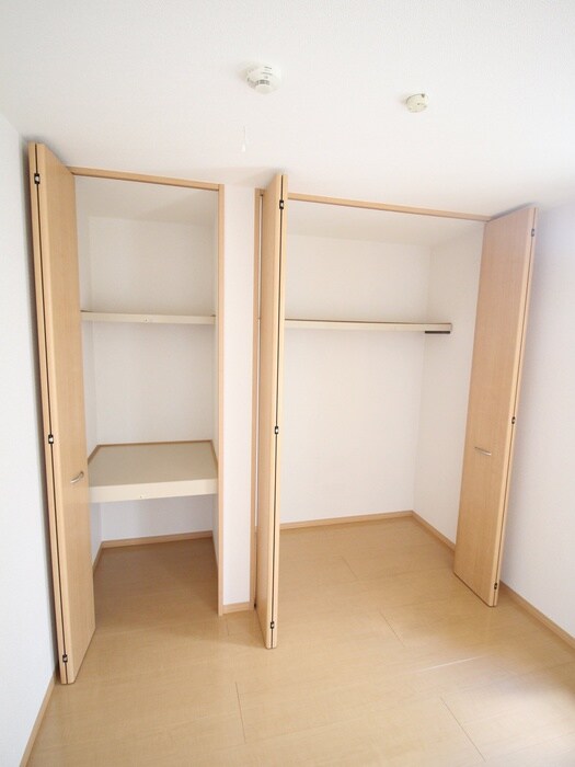 物件内観写真13　(収納)