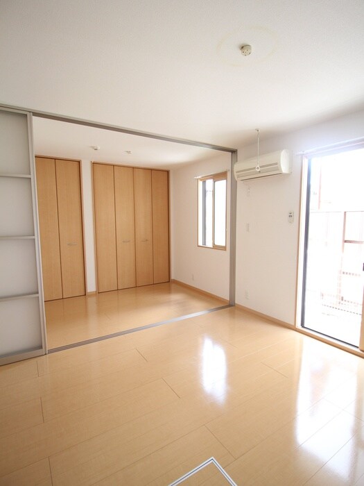 物件内観写真22　(居室)