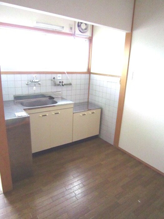 物件内観写真3　(キッチン)