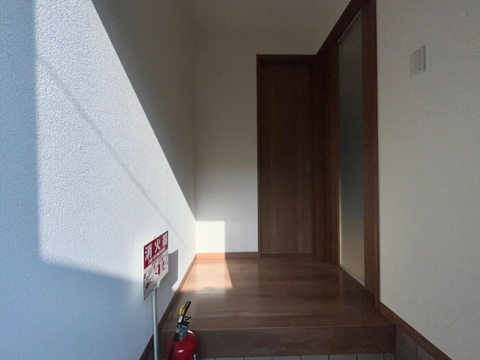 物件内観写真19　(廊下)