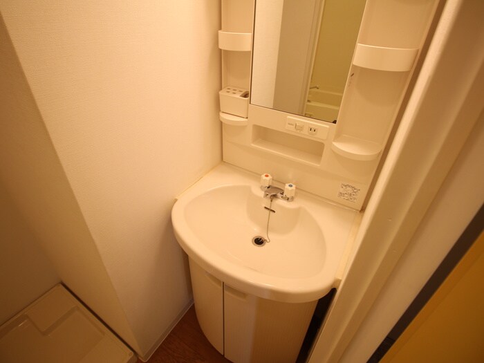 物件内観写真9　(洗面)