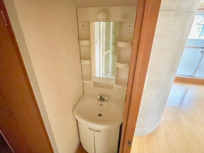 物件内観写真12　(洗面)