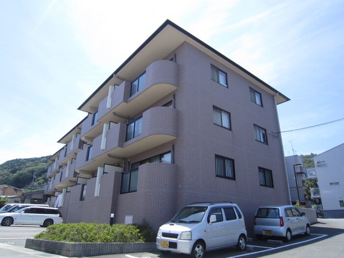 物件外観写真4　(駐車場)