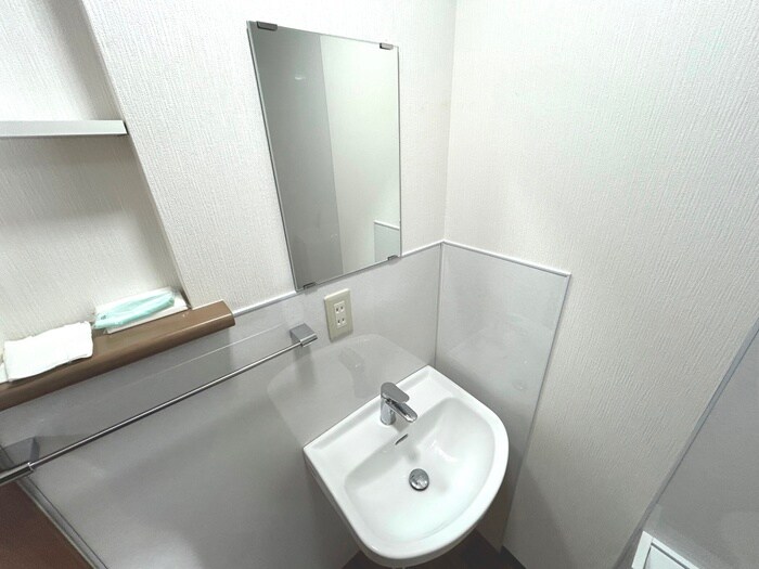 物件内観写真13　(洗面)