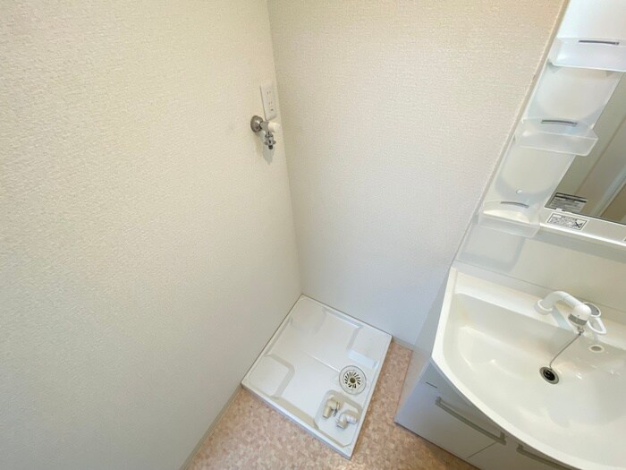 物件内観写真20　(洗濯機置場)