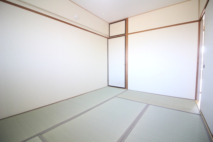 物件内観写真9　(居室)