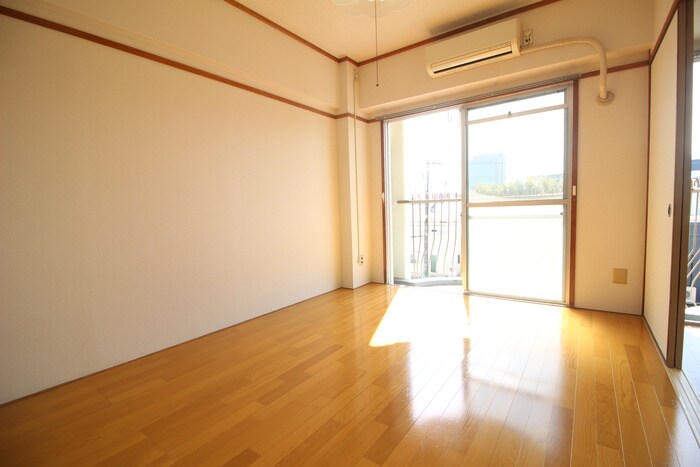 物件内観写真10　(居室)