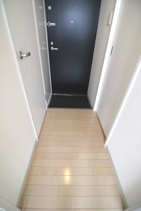 物件内観写真18　(廊下)