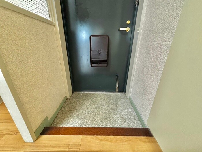 物件内観写真17　(玄関)