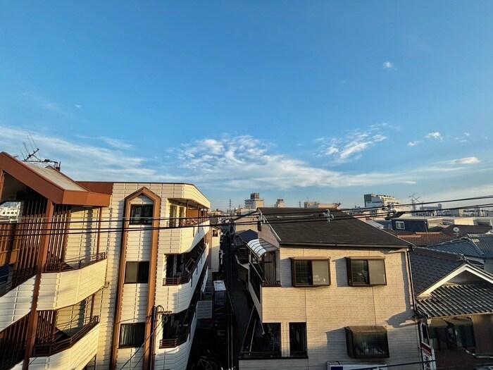 物件内観写真22　(室内からの展望)