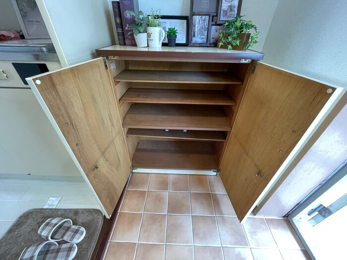 物件内観写真7　(靴箱)