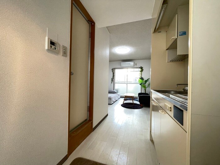 物件内観写真8　(廊下)