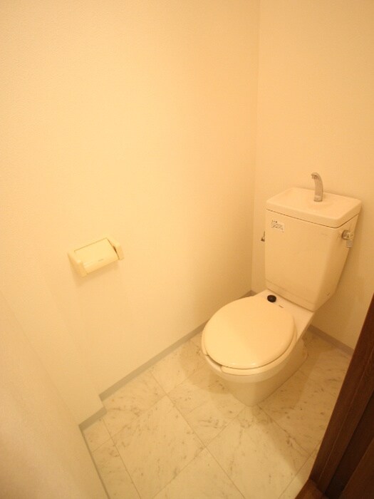 物件内観写真10　(トイレ)