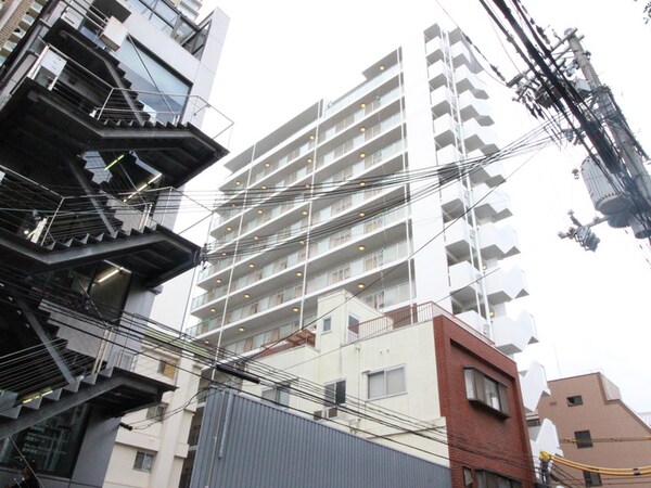 建築中