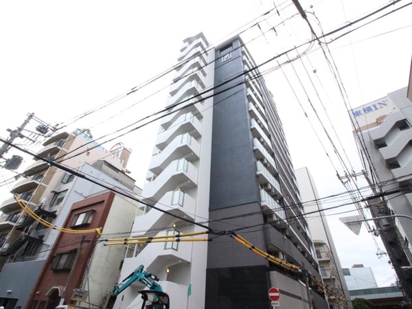 建築中