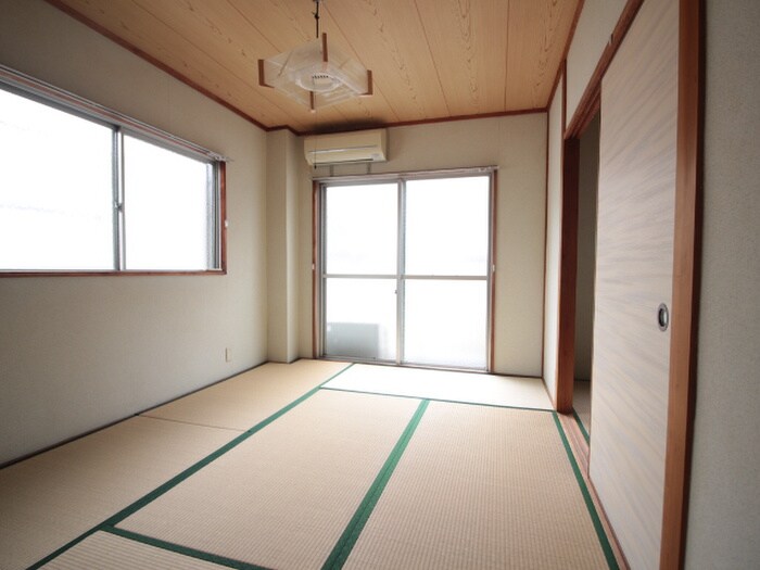 物件内観写真7　(居室)