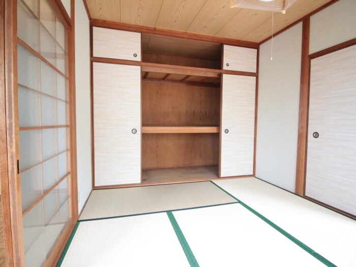 物件内観写真8　(居室)