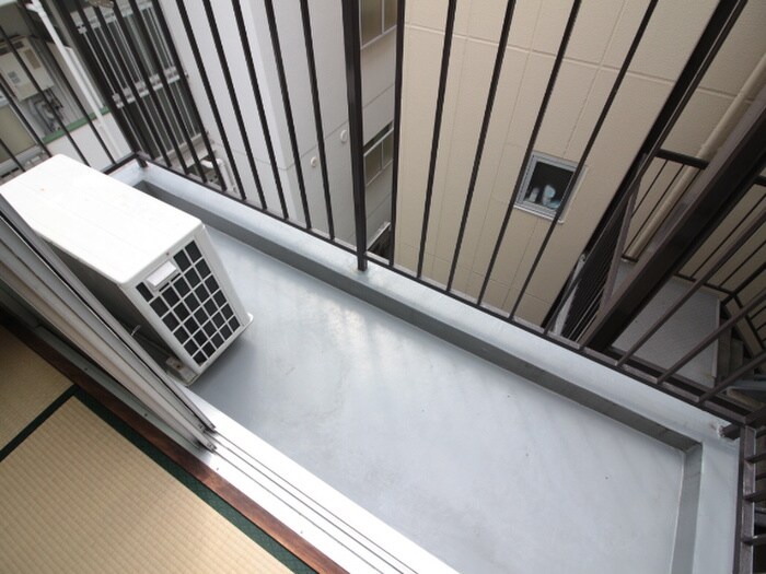 物件内観写真13　(洗濯機置場)