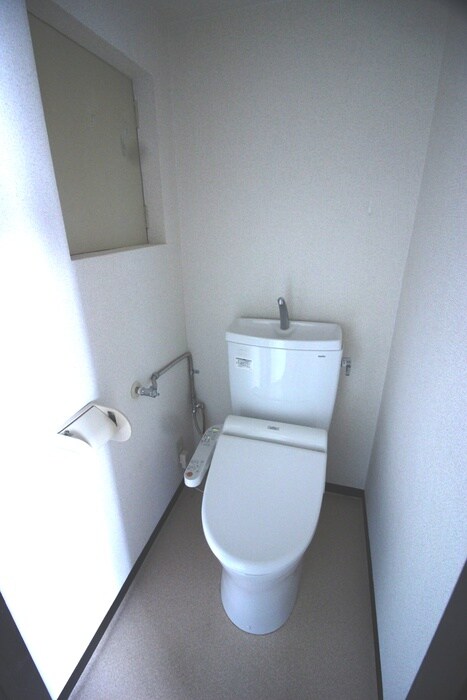 物件内観写真12　(トイレ)