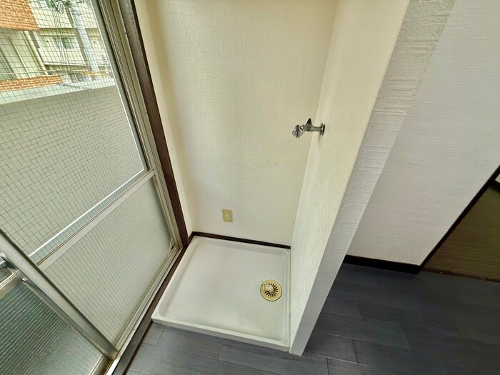 物件内観写真22　(洗濯機置場)