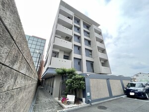 アテナリ－右京外観写真