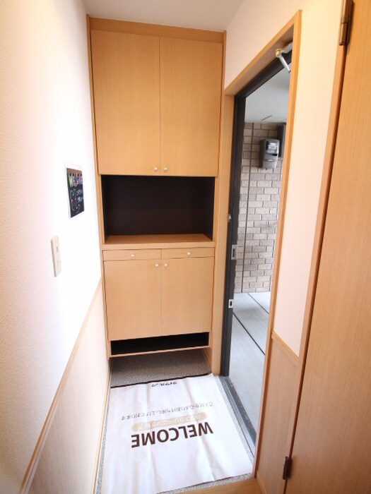 物件内観写真10　(玄関)