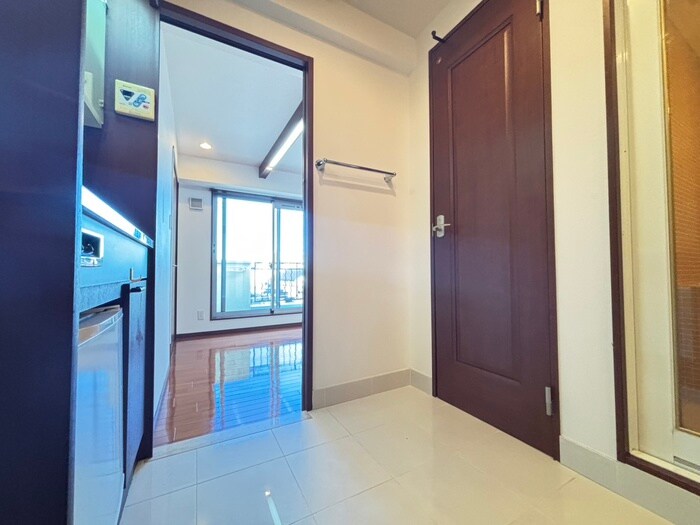 物件内観写真16　(廊下)