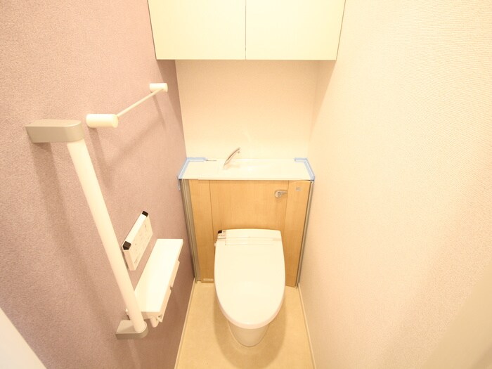 物件内観写真14　(トイレ)