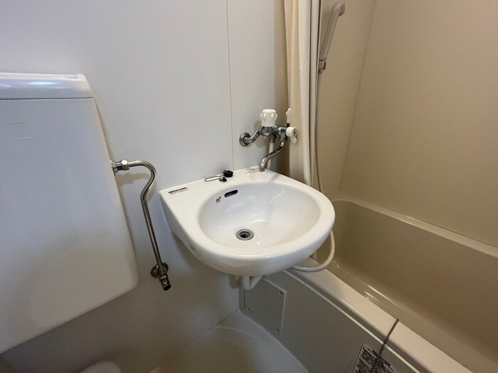 物件内観写真9　(洗面)