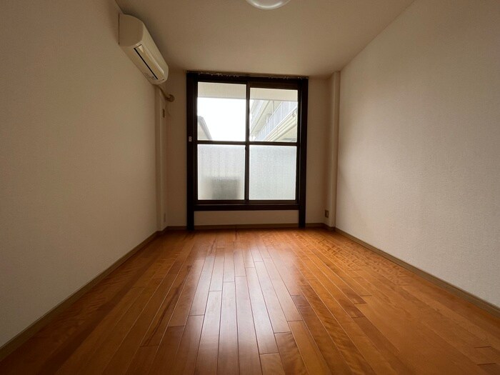 物件内観写真13　(居室)