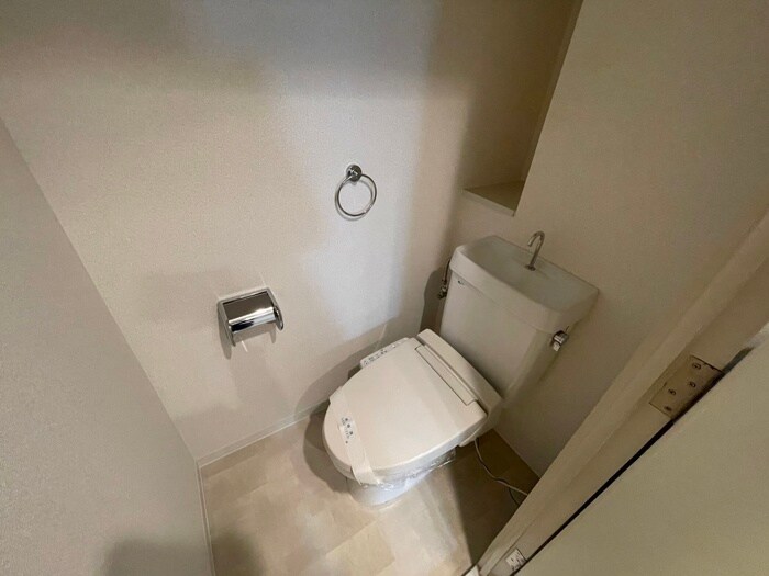 物件内観写真8　(トイレ)