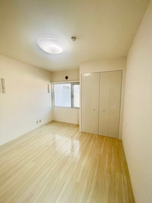 物件内観写真9　(居室)