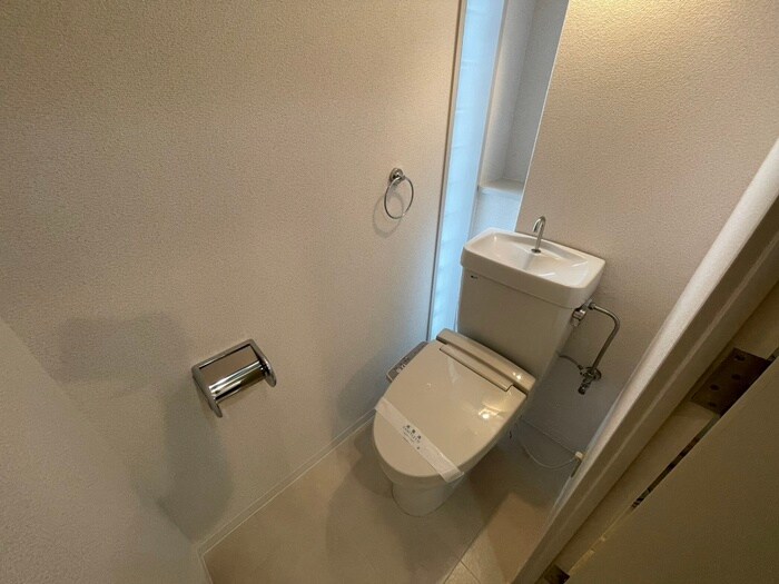 物件内観写真10　(トイレ)