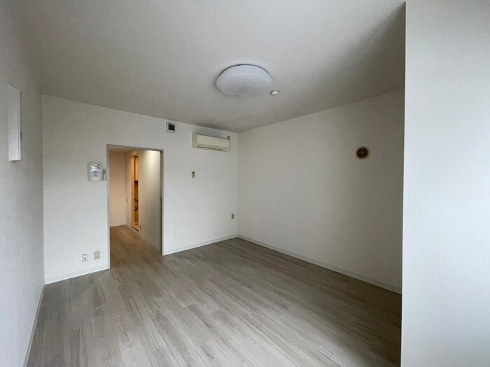 物件内観写真14　(居室)