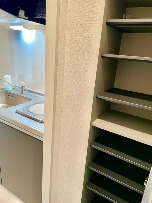 物件内観写真15　(収納)