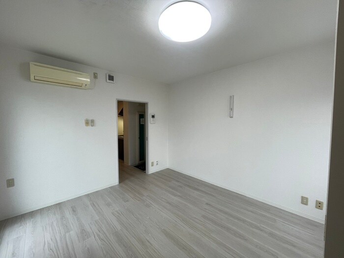 物件内観写真15　(居室)