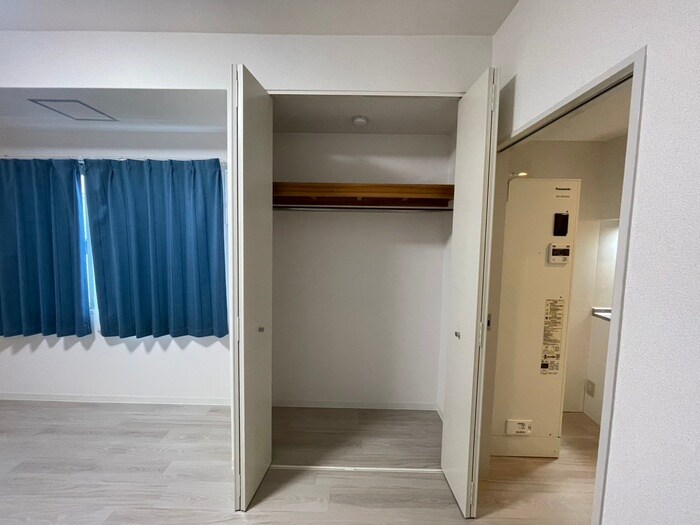 物件内観写真16　(収納)