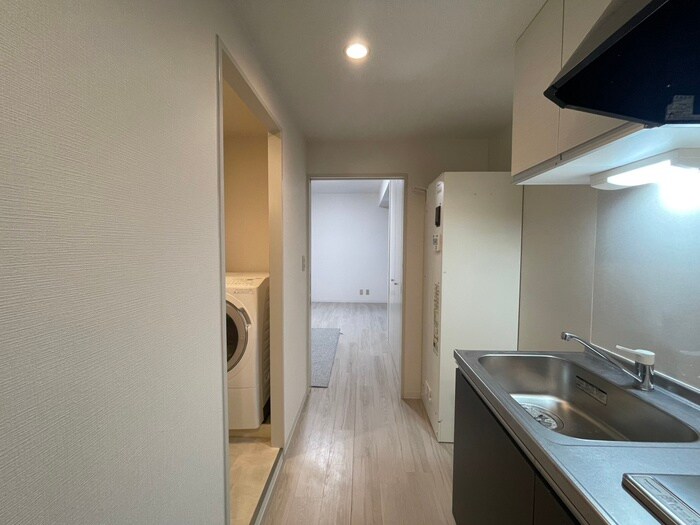 物件内観写真19　(廊下)