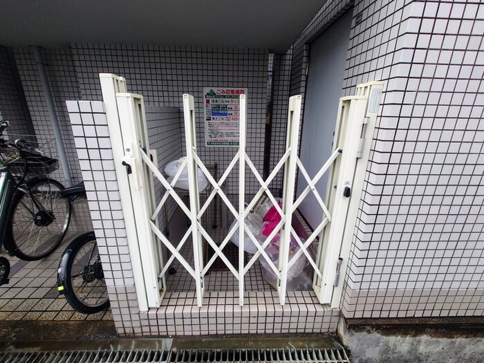 物件外観写真6　(建物設備)