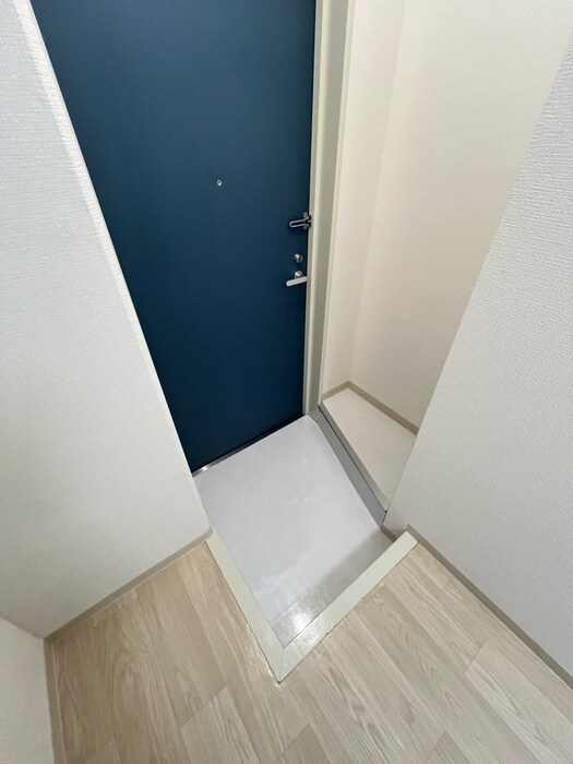 物件内観写真8　(玄関)