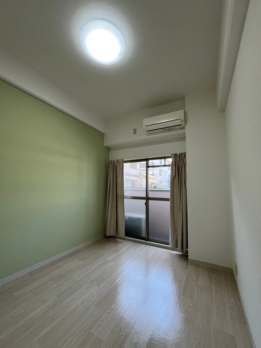 物件内観写真10　(居室)