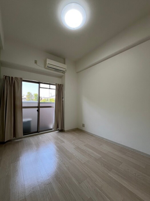 物件内観写真12　(居室)