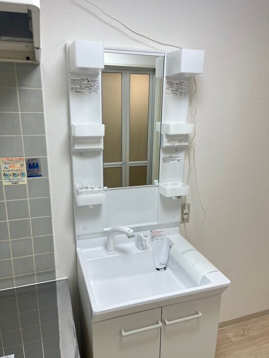 物件内観写真16　(洗面)