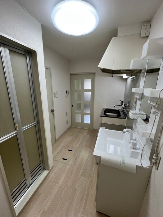 物件内観写真21　(廊下)