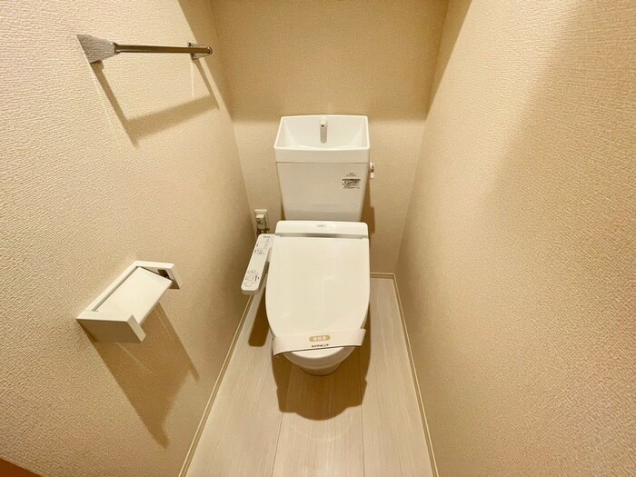 物件内観写真12　(トイレ)